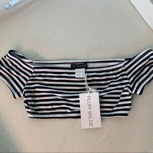 Plum Wilde Off Shoulder Bikini Top - Black & White